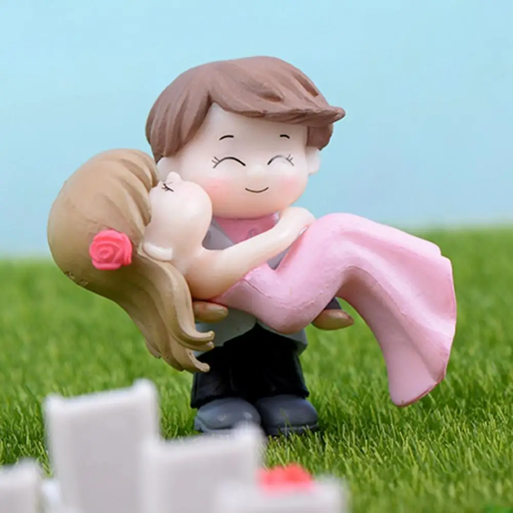 Sweet Couple Wedding Miniature Figurine Decor miniature couple ornament,miniature figurines