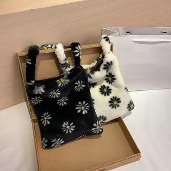 

Fashion Daisy Pattern Shoulder Bag Autumn Women Plush Street Commuter Handbags Large Capacity Messenger Pouch Totes