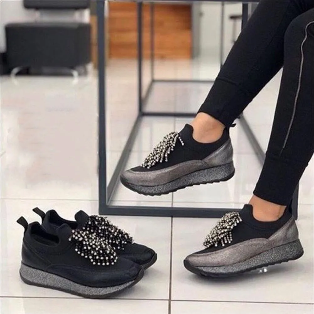 easy wear sneakers