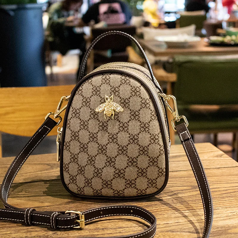 

Three compartment handbag 2019 new wave fashion wild single shoulder Messenger bag printing handbag bee bag