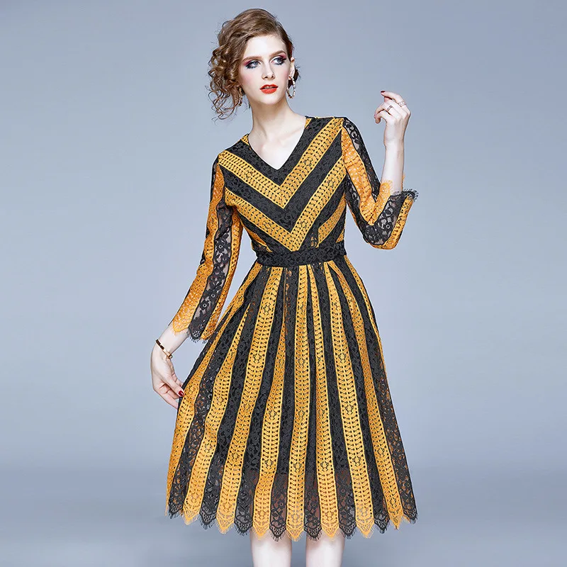

Europe And America 2020 New Style Spring Station Stripes Elegant Dress V-neck Waist Hugging Big Hemline Lace Dress Fashion