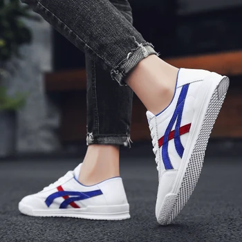 

Men Loafers Trainers Shoes Man zapatos hombre Breathable Mens Flat Board Casual Tenis Shoes Fashion Sneakers