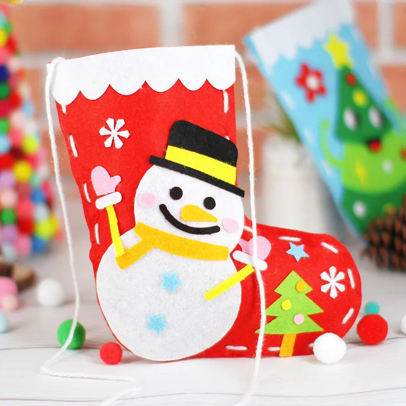 New Year Christmas Stockings Present of DIY Craft Kit Felt Animals Styles Santa Claus Special Gift Socks Felt Ornaments For Kids - Цвет: Style 6