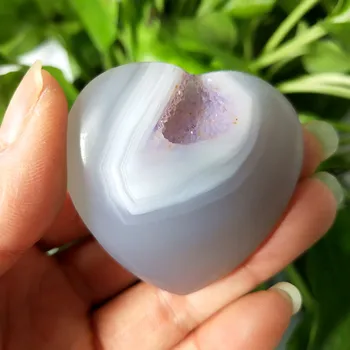 

Natural crystal agate cluster heart - shaped agate ornaments