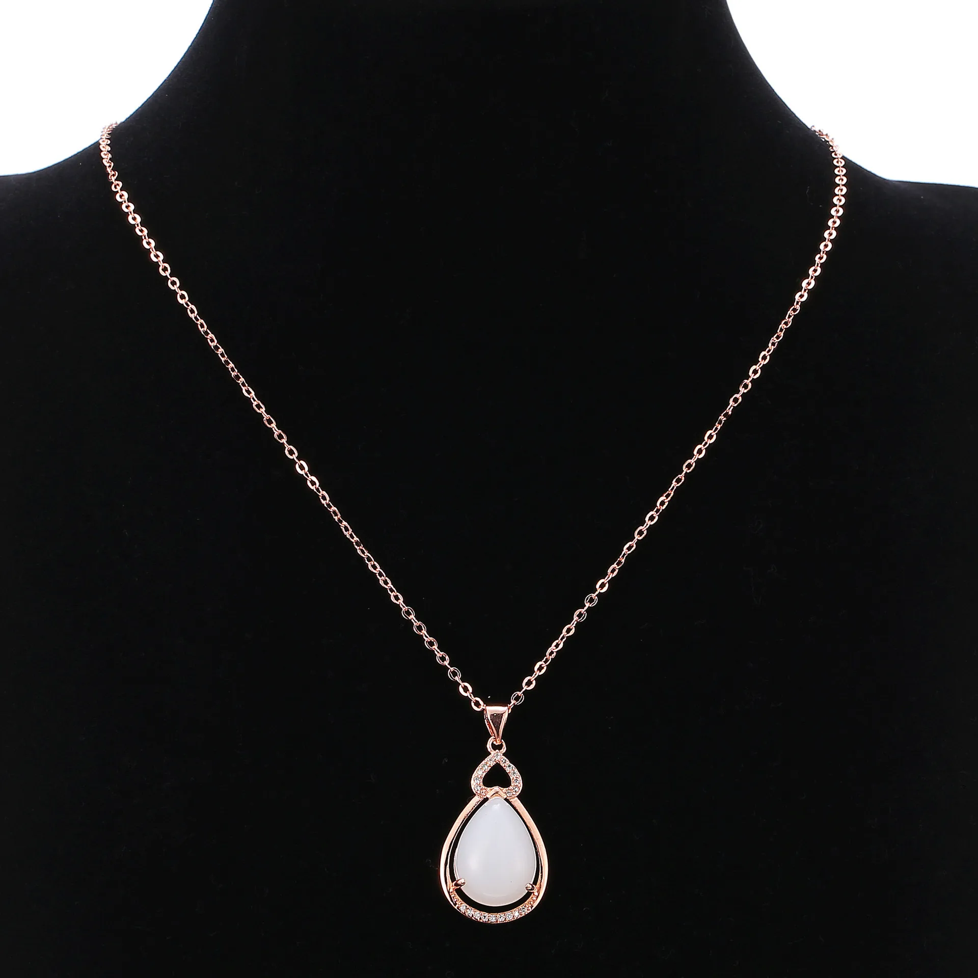 Gold inlaid jade and Tian drop pear-shaped pendant women's rose gold white necklace | Украшения и аксессуары