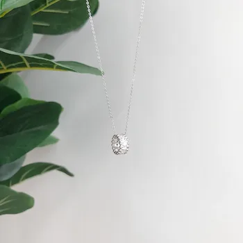

Leouerry 925 Sterling Silver Round Circle Full Zircon Pendant Necklace Exquisite Elegant Neckalces for Women Silver 925 Jewelry