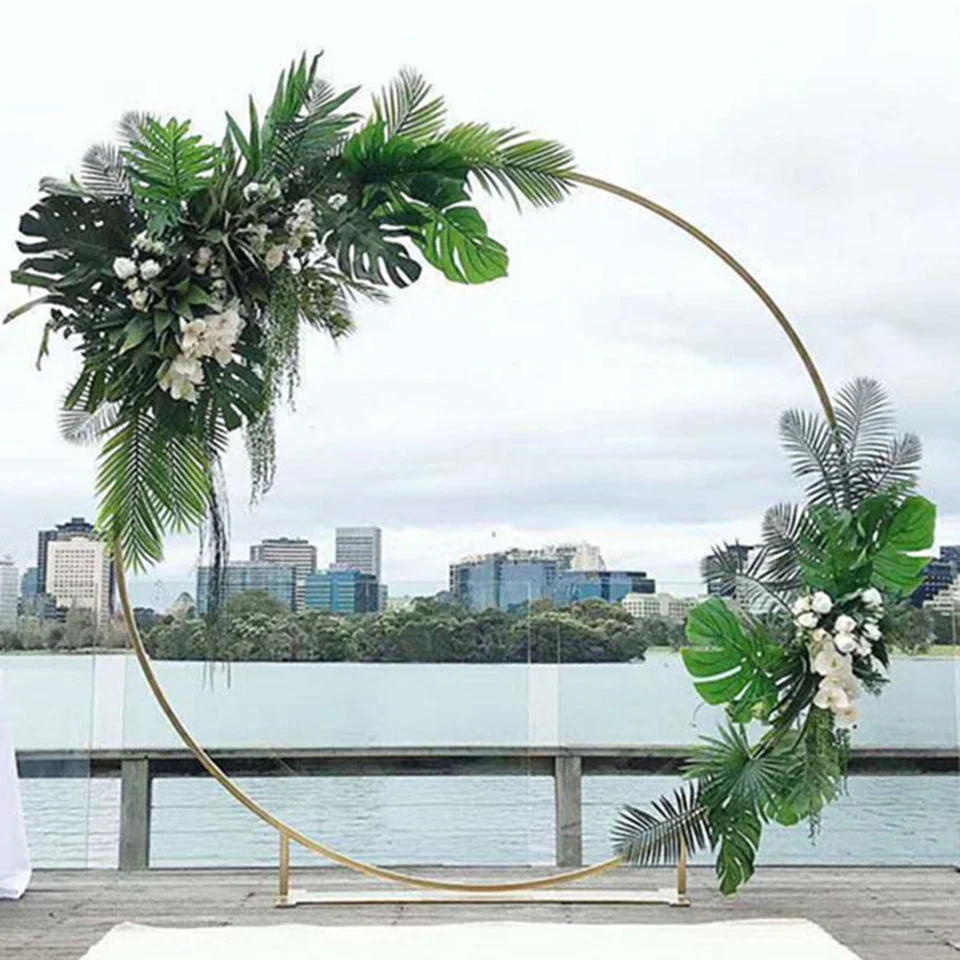 Ring Iron Wedding Arch Props (7)