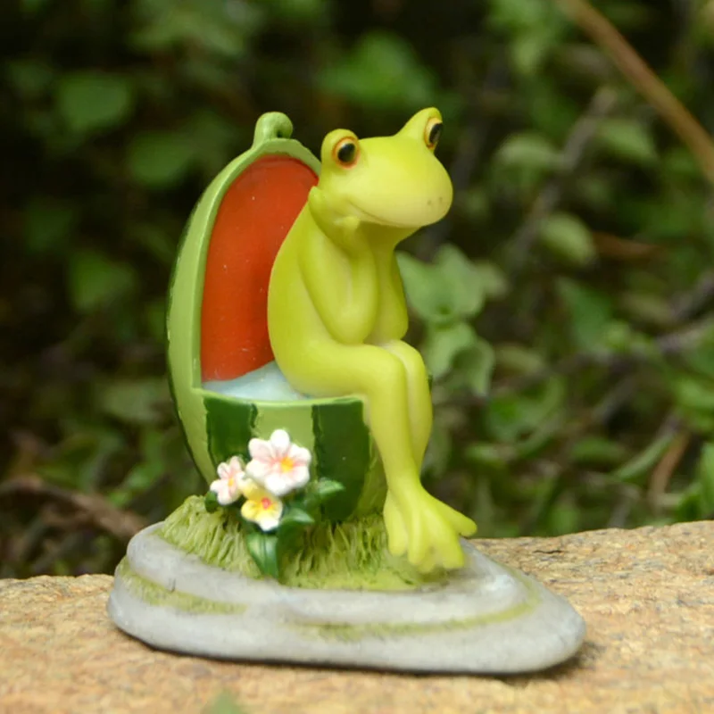 Tiny frog hand blown art glass miniature figurine crystal dollhouse animal 