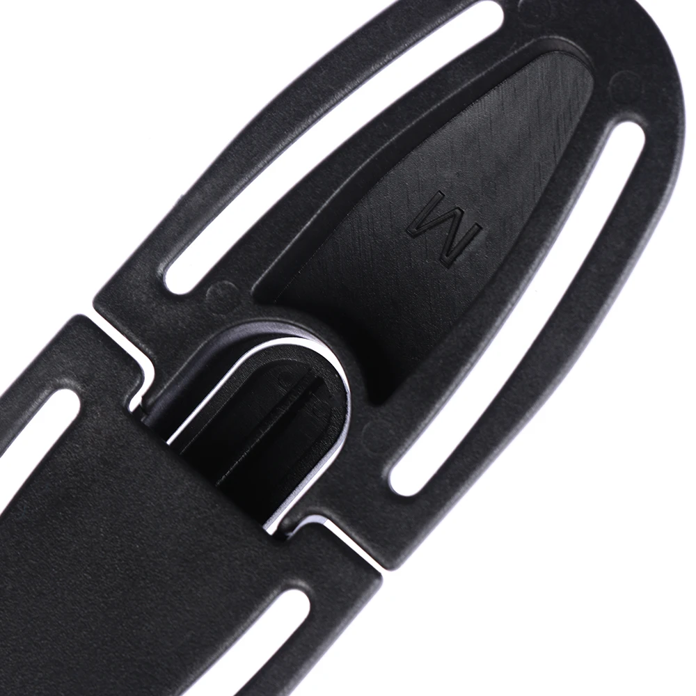 Car Seat Buckle Guard 2-Pack Child Seat Chest Clip Universal