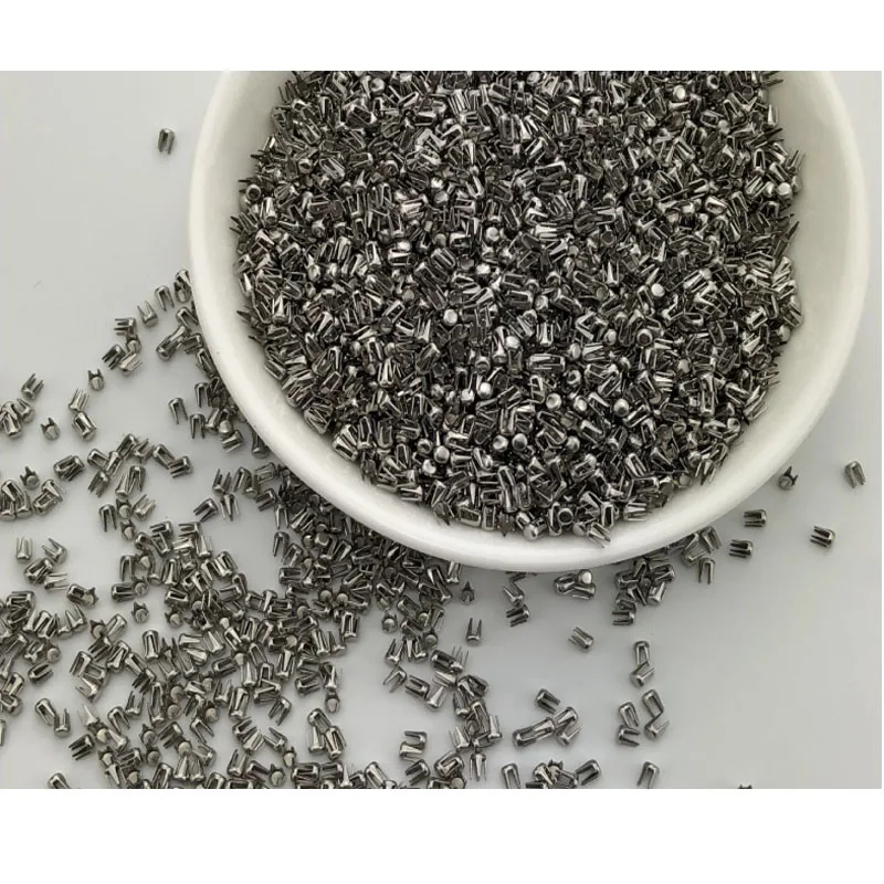 500 pcs/lot Silver Spikes Rivets Four Claw Nail Metal DIY For Clothing Garment Nailed Beads Machine Accessories 3*2.3mm