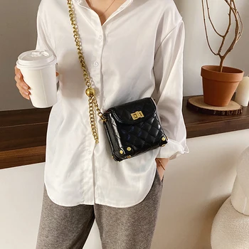 

TOYOOSKY High quality handbag 2020 new Korean patent leather small square bag fashion shoulder Messenger bag Casual Purses