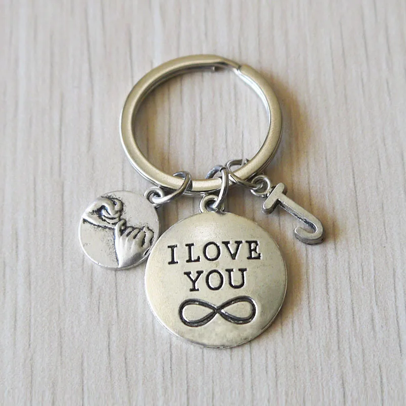 

New 2pcsCustomized initials A-Z Keychain,Couple Key Chains, Personalized Keychain, Charm Keychain Jewelry keychain rings