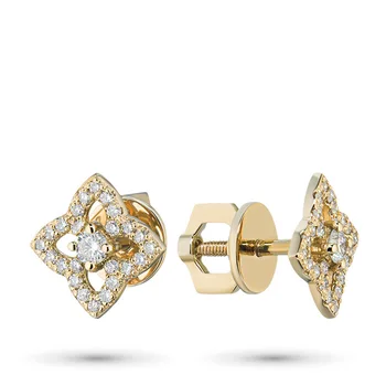 

Yellow gold pouches with diamonds