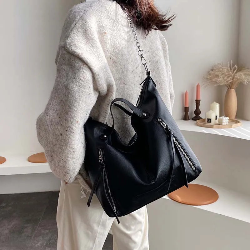

Solid Color PU Leather High Capacity Handbags For Women Black Chain Crossbody Shoulder Bag Female Winter Travel Totes