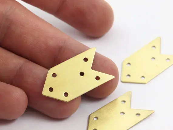 

10 Raw Brass Arrow Stamping Pendant Tags 6 Holes (15x30 mm) brass 032