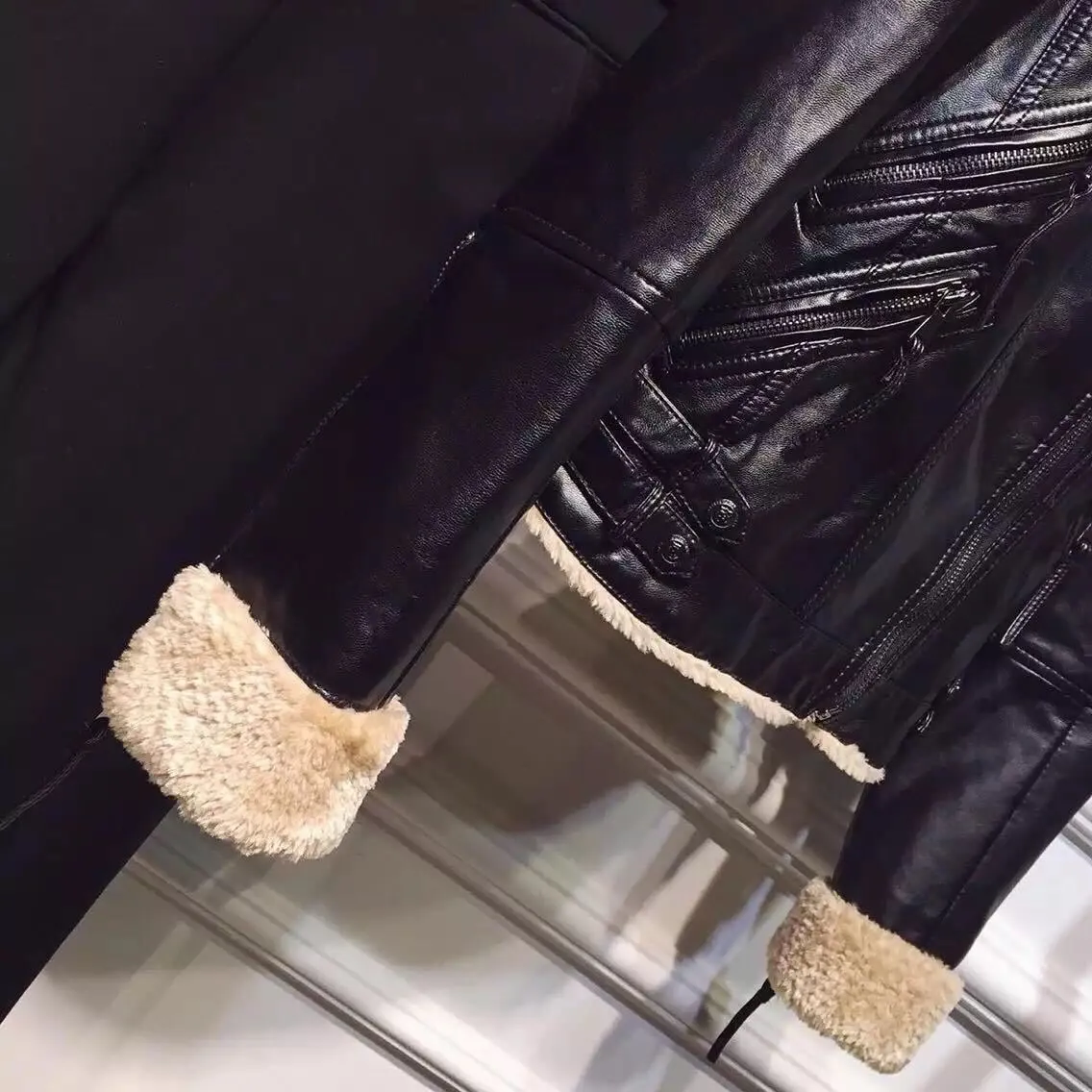 aeProduct.getSubject()