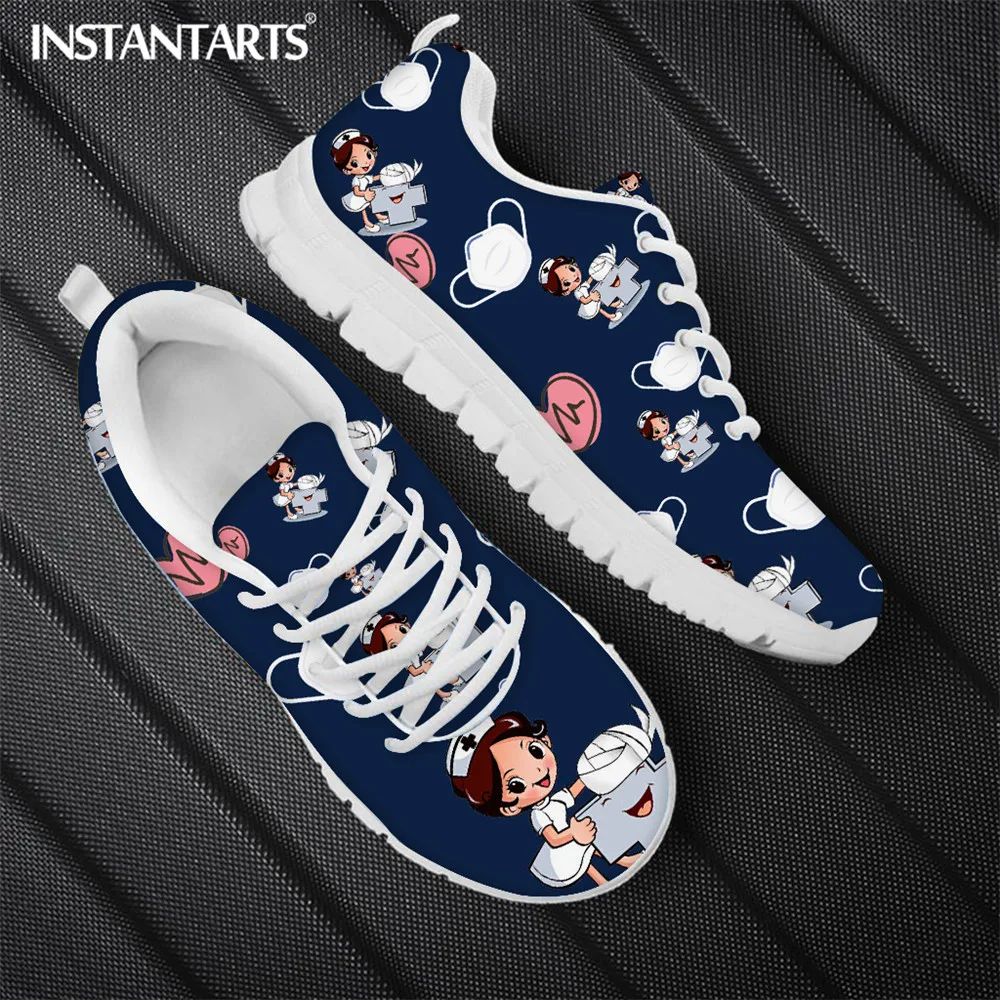 INSTANTARTS-Zapatos de enfermera de dibujos animados para Mujer, zapatillas médicas quirúrgicas de diseño de marca, transpirables, Zapatos planos con cordones