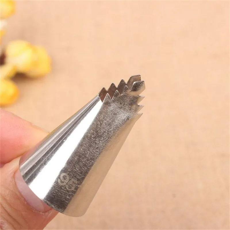 95#951#113# Leaves Icing Piping Nozzle Sunflower Pastry Nozzles For Cakes Decorating Tools кондитерские товары Cream Decoators pastry nozzles,cake decorating tools,cake decoration,cake decorations,baking decorations,baking supply