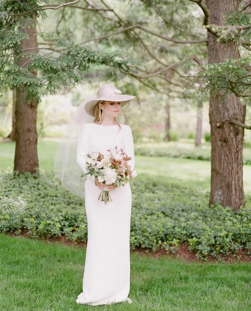 

Vintage O-Neck Long Sleeve Mermaid Stretchy Satin Wedding Dresses Floor Length Back Ivory Brautkleid Robes de Soirée for Women