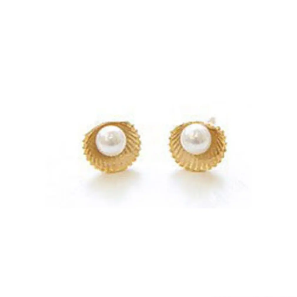 

Beautiful flower earrings Fan-shaped shell pearl earrings Female Temperament Accessories Jewelry