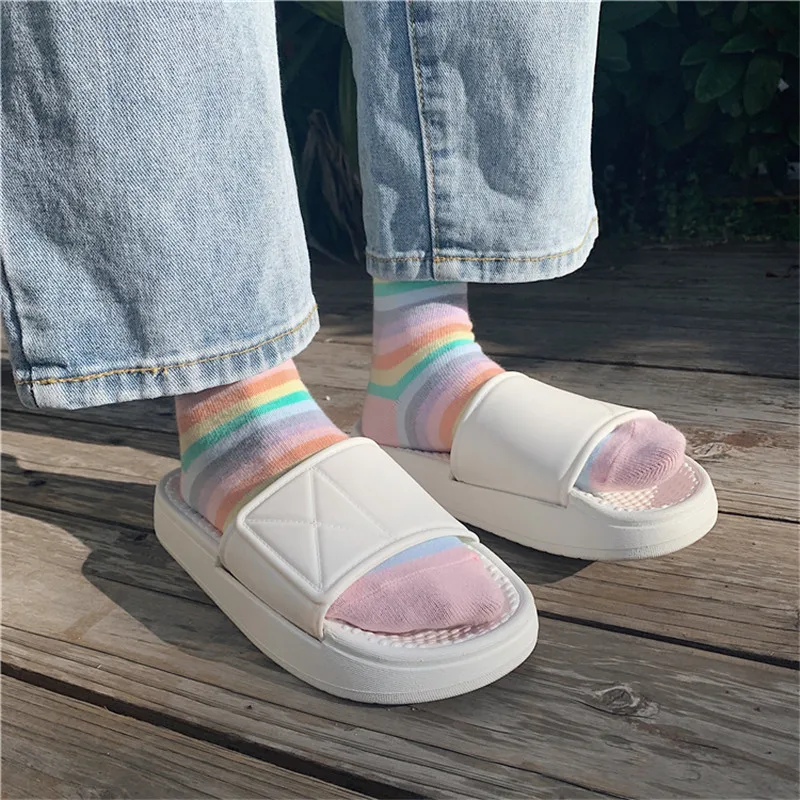 Тапочки женские домашние из мягкого ПВХ шлепанцы для душа пляжные тапочки сланцы