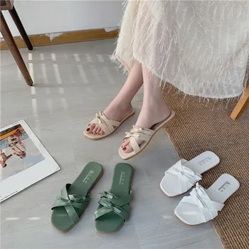 

Shoes Womens Slippers Outdoor Luxury Slides Platform Pantofle Designer Flat 2020 Summer Rubber PU Basic Shoes Slippers Casual