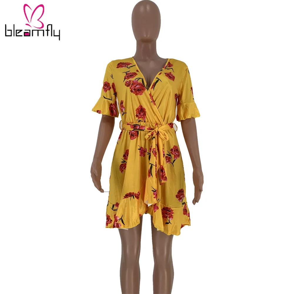 Желтое платье с цветочным принтом для женщин летнее Повседневное v образным