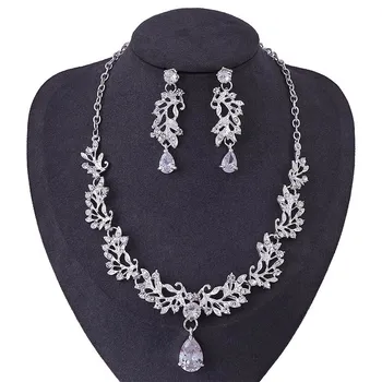 

High Fashion Women Girl Birthday Bridal Bride Wedding Party Shining Crystal Necklace Stud Earring Ear Clips Jewelry Sets