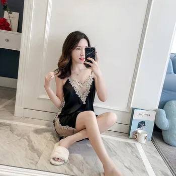 

2019 new European and American style women's high-grade silk sexy temptation net yarn suspender nightdress deep V