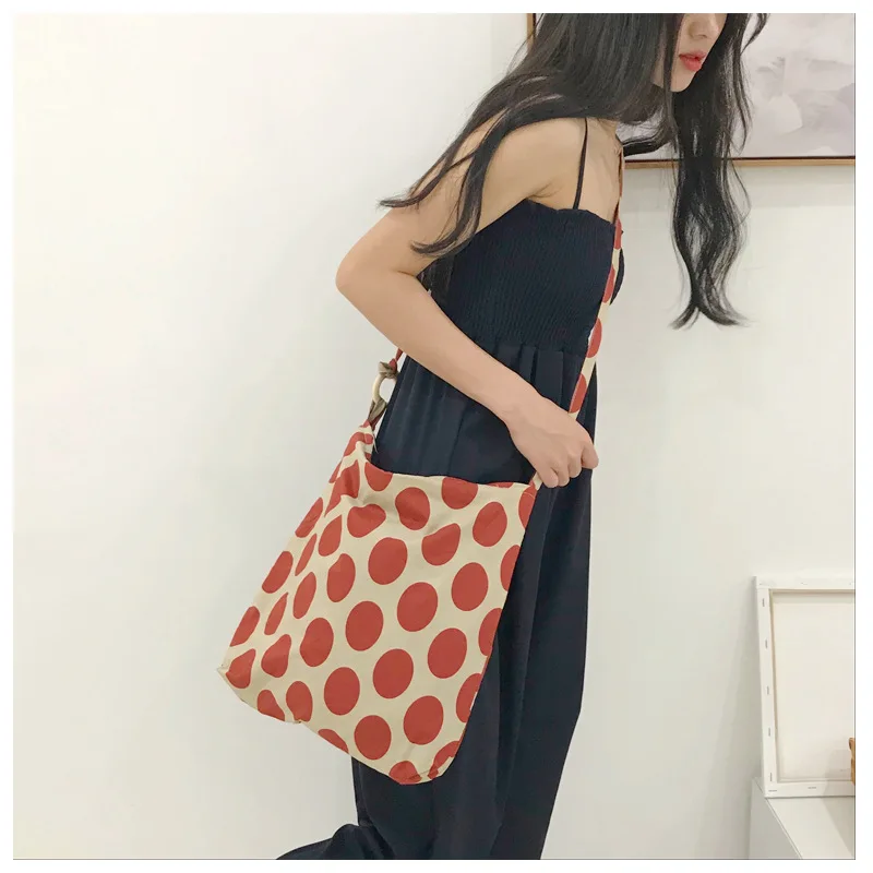 Новая красная волнистая Наклонная Сумка, простая и универсальная сумка на ремне, регулируемая Холщовая Сумка, маленькая свежая женская сумка для покупок