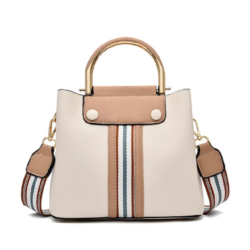 Маленькая женская сумка новинка 2019 трехслойная цветная на плечо модная простая