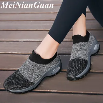 

Woman Plus Size Flat Shoes Light Women's Sneakers Shoes Slip on Women Summer Shoe Trend Female Footwear Youth Wild Loafers L16