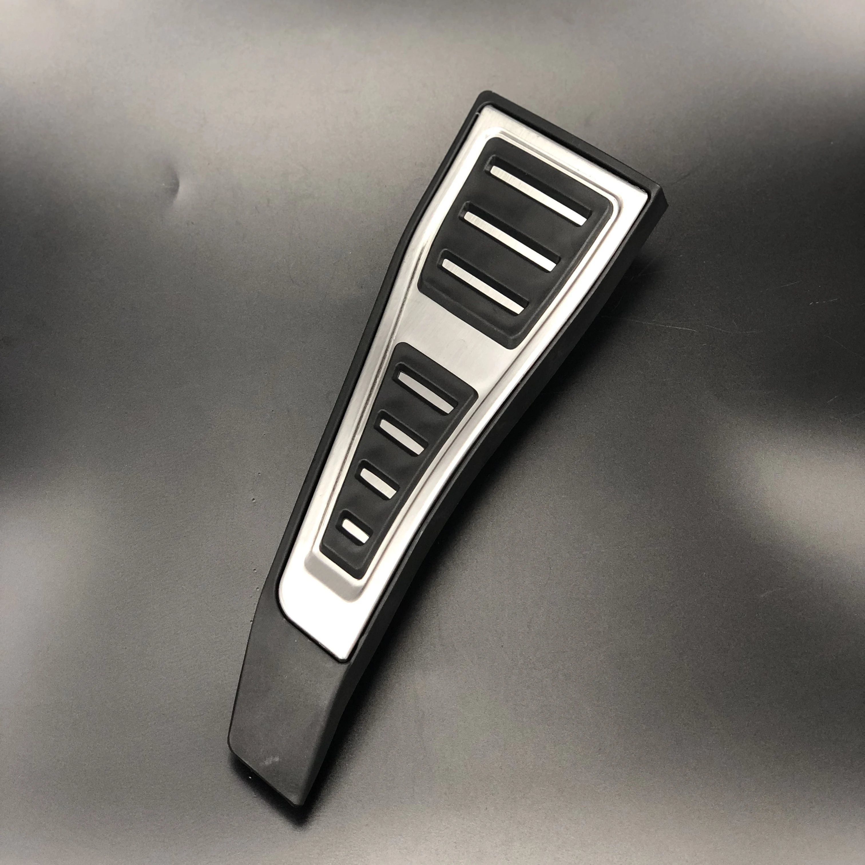 RHD Car Pedal For Audi Q7 A4 S4 RS4 B9 8W Modified Foot Rest RHD AT Plate Accelerator Refit Pad Decorate
