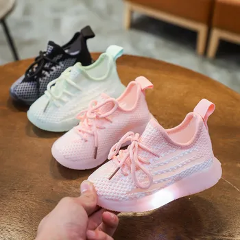 

New Children Luminous Shoes Boys Girls Sport Running Sneakers Casual Shoes Fashion Kids Mesh Sport Girl Led With Light Shoes