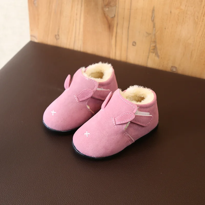 Pink Детская повседневная обувь; коллекция года; сезон осень-зима; детские бархатные толстые теплые ботинки; хлопковые ботинки с мягкой нескользящей подошвой для маленьких мальчиков и девочек - Color: Pink