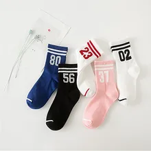 Осенние новые стильные женские хлопковые носки в студенческом стиле, носки с двумя полосками и надписью, женские носки, спортивные короткие носки, низкие носки, производство