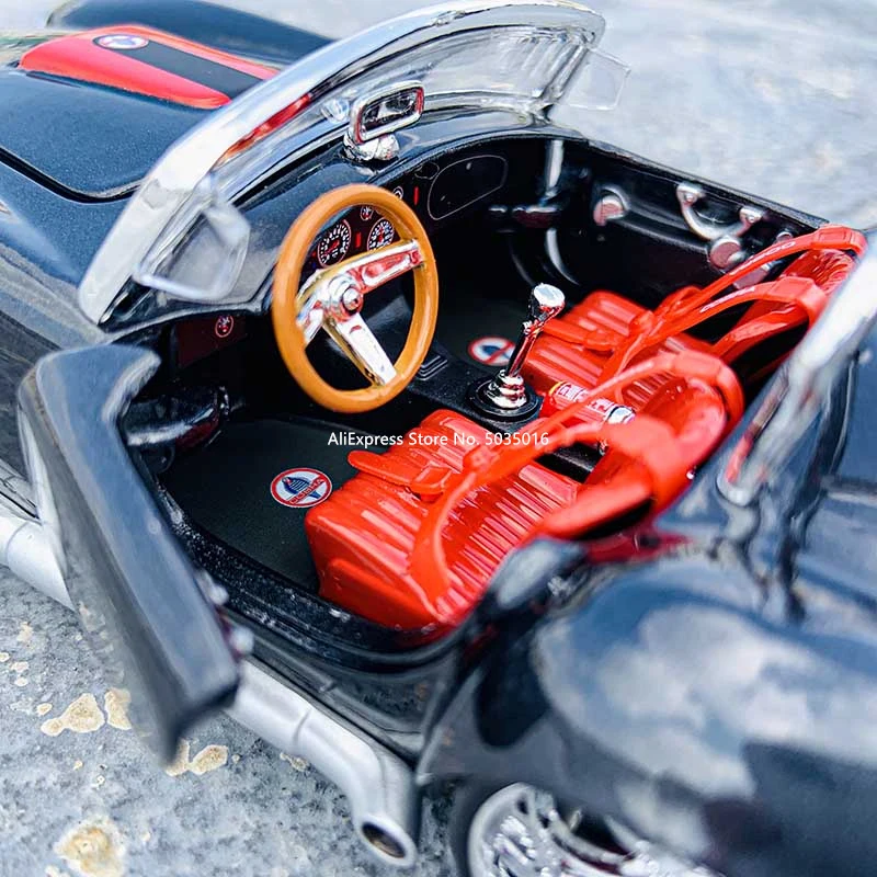 Maisto 1:24 Ford 1965 Shelby Cobra 427 simulation alloy car model crafts decoration collection toy tools gift