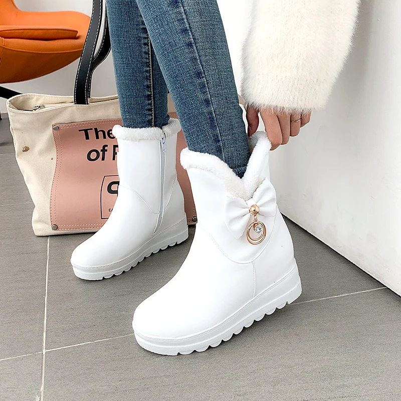 leather snow boots