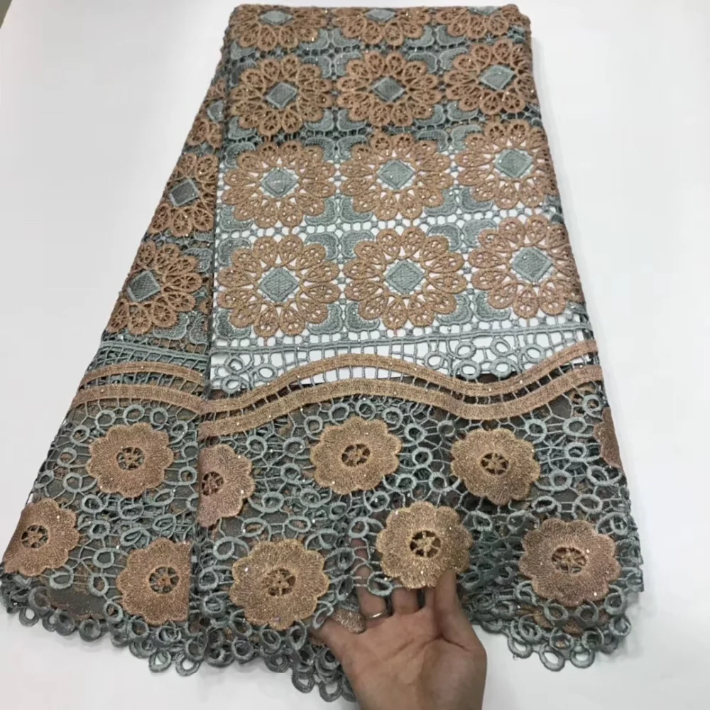 CDBE79BDEEB85376180F4C2DEA1DFE8B