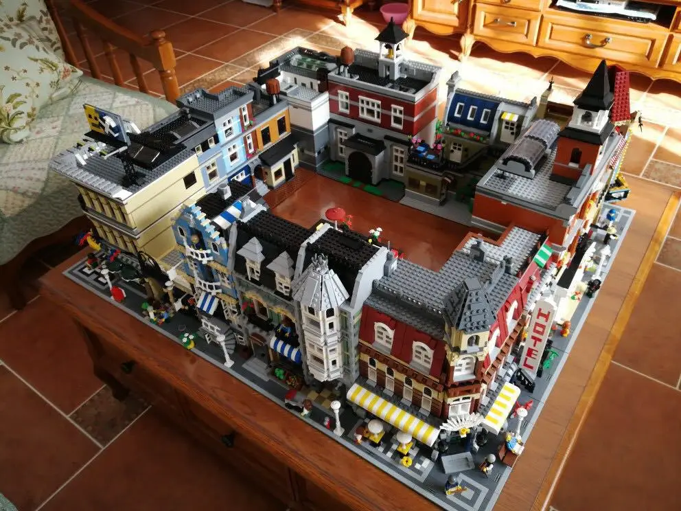 Monetære auditorium skrivebord IN STOCK City Street House Model Creator Expert 10251 10182 10224 10197  10211 10232 10190 10185 10218 10243 10246 Bricks Toys _ - AliExpress Mobile