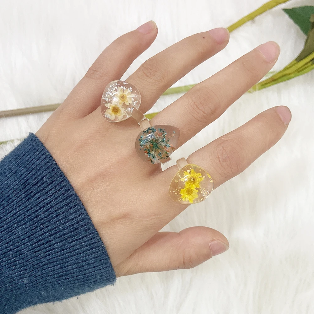 Finger ring Lost Lady Fashion Transparent Chunky Epoxy Resin Rings Cute Multicolor Dried Flower Finger Rings for Women Party Jewelry Gifts