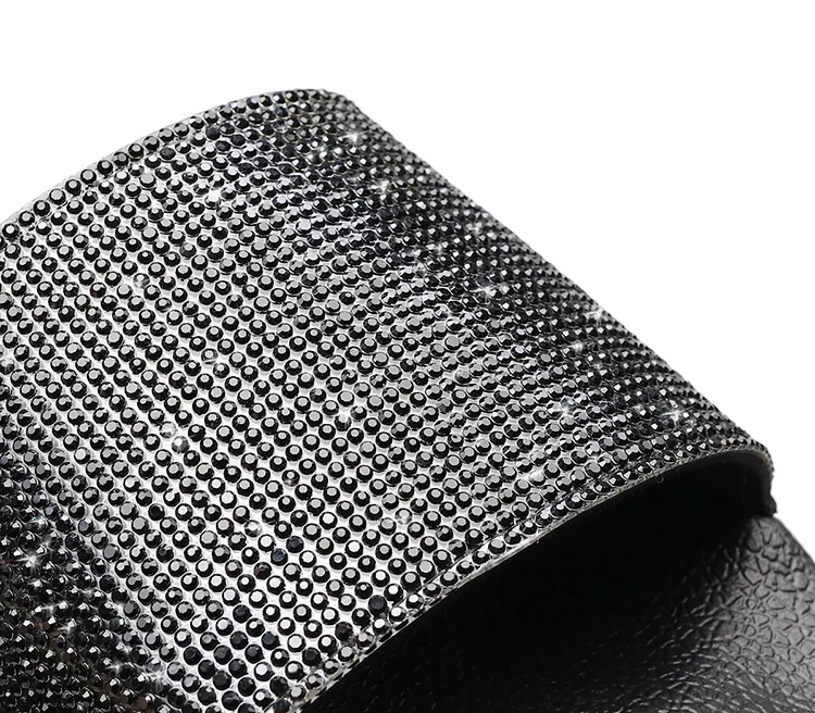 9081936974_519103817