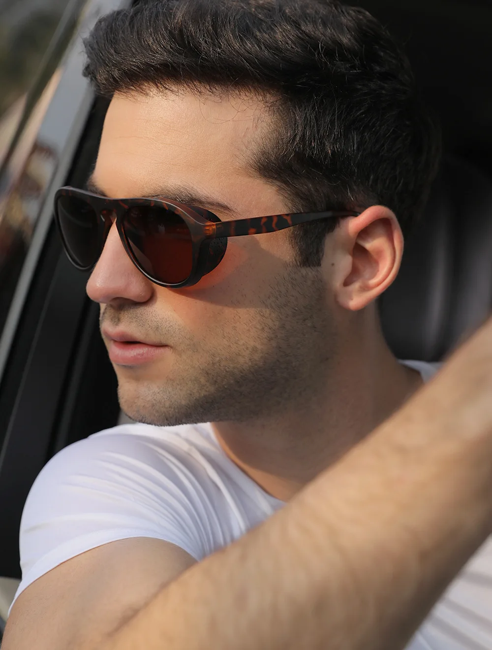 13204965370_1159387308