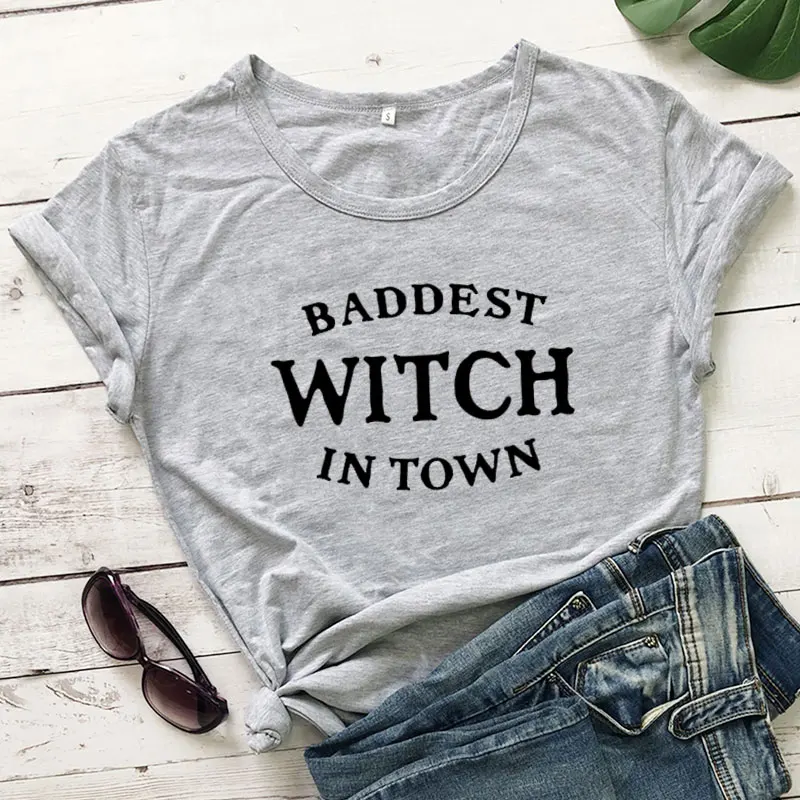 Baddest ведьма в городе футболка Веселая крутая Девушка Crewneck черная хипстерская безрукавка Топ Женская одежда письмо печати Хэллоуин подарок футболка