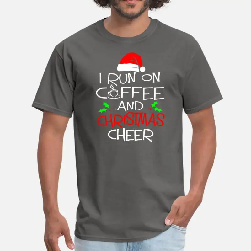 Индивидуальные я бегаю на кофе и Рождество Cheer забавная Рождественская футболка хлопок Классическая модная мужская футболка короткий рукав хип-хоп - Цвет: Men-Charcoal