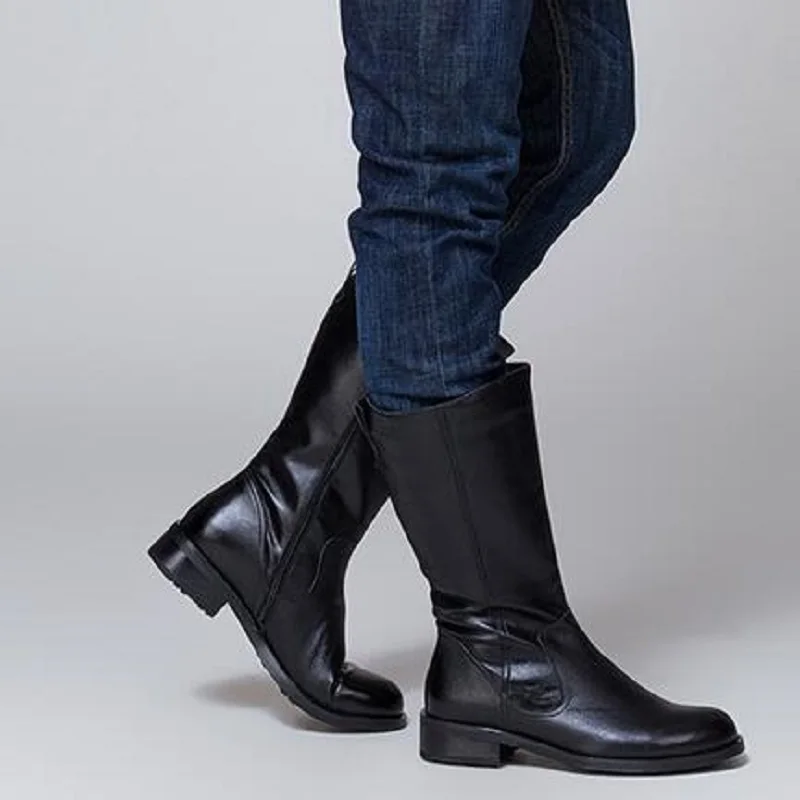 Мужские высокие сапоги из натуральной кожи на квадратном каблуке однотонные