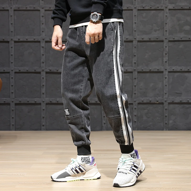 

Fashion Streetwear Men Jeans Stripe Spliced Denim Cargo Pants Printed Designer Harem Jeans Japanese Hip Hop Jeans Men Joggers