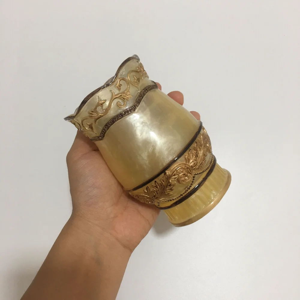 D13F5B0E8E7E8C74EF0C0F8BA498E9B6