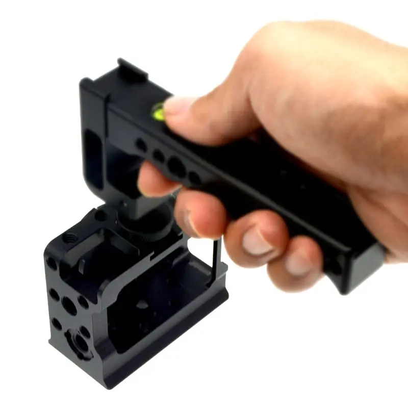 Black Aluminum Alloy Camera Cage with Build-in Tripod Quick Release Plate for Arca Swiss Locating Points for Sony RX0 2106 Acces