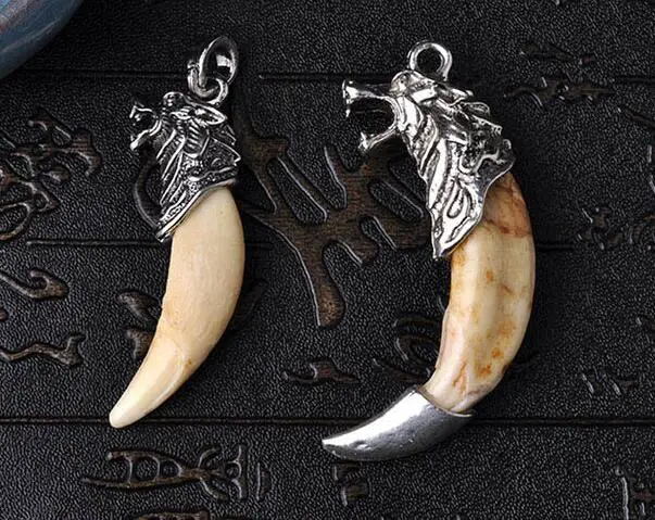 

The Tibetan mastiff Langya pendant pendant inlaid silver teeth imitation diamond Bodhi DIY Tibetan accessories accessories